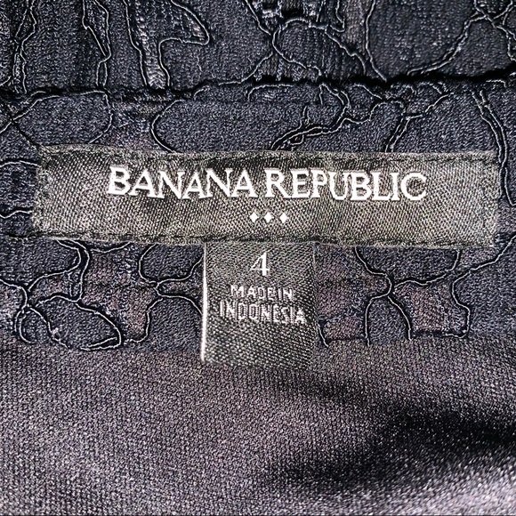 🎁 Banana Republic Factory laced pencil skirt - Picture 3 of 5